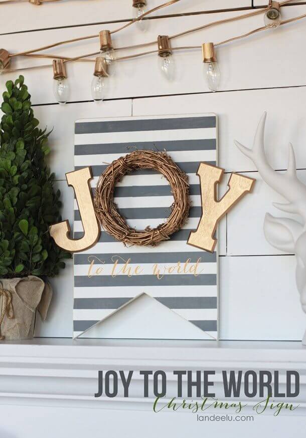 DIY Painted Christmas Sign