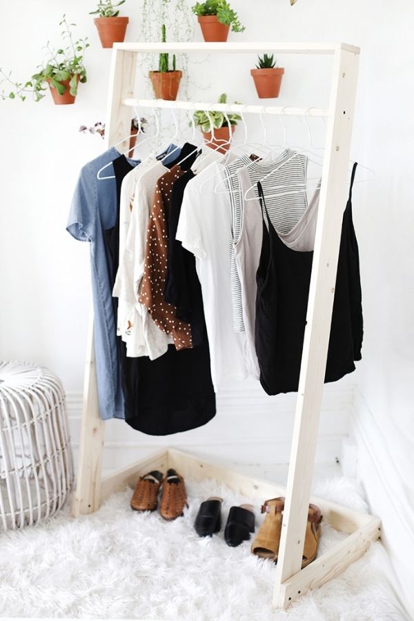 DIY Wooden Clothing Rack