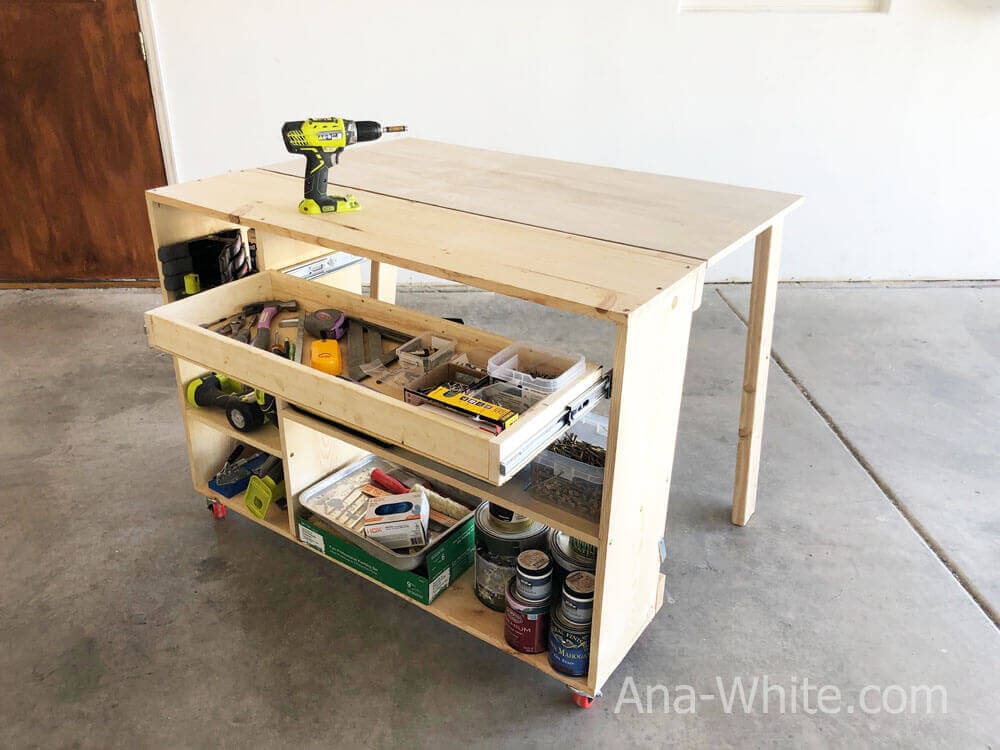 Knock-Down Workbench With Dividers