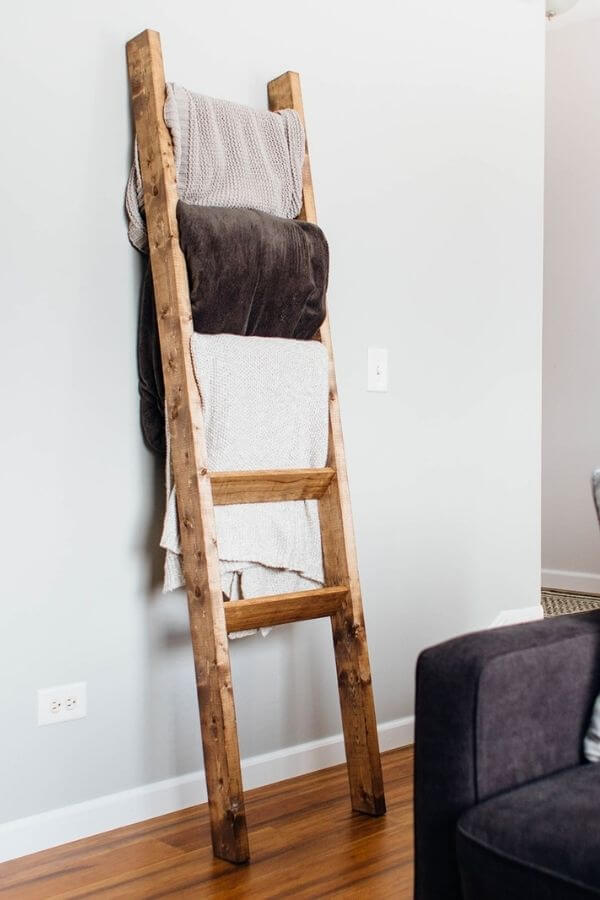 Rustic Blanket Ladder