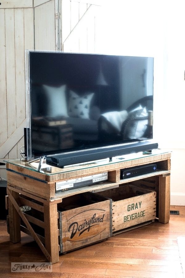 Funky Junky Interiors’ Pallet TV Stand