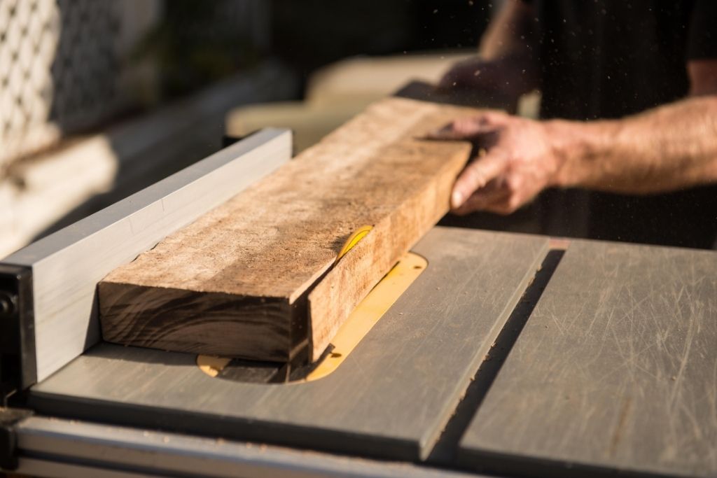 table saw ripping Cut